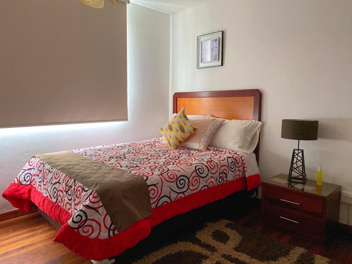 Bed And Breakfast La Uvilla Quito Exterior foto