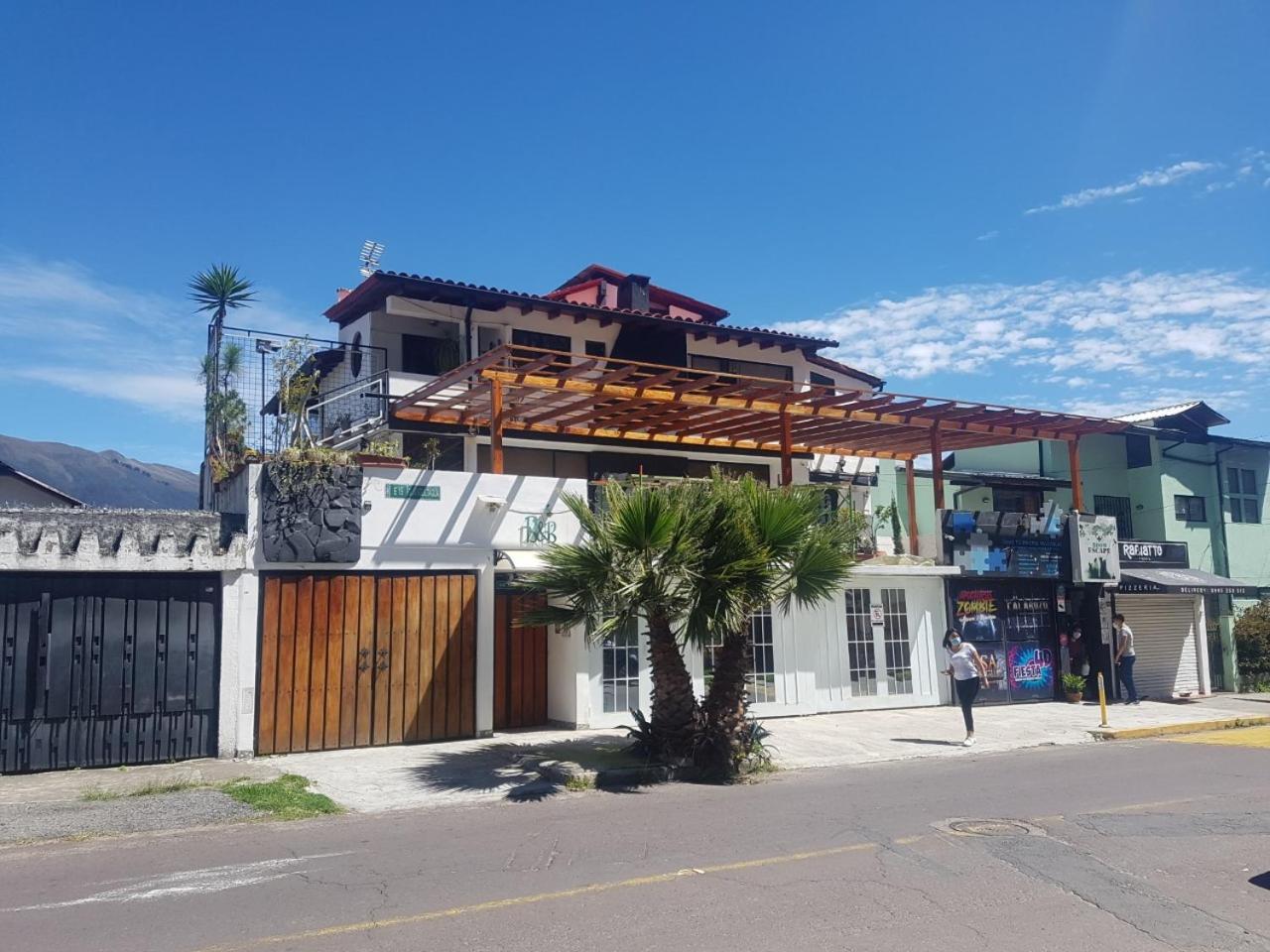 Bed And Breakfast La Uvilla Quito Exterior foto